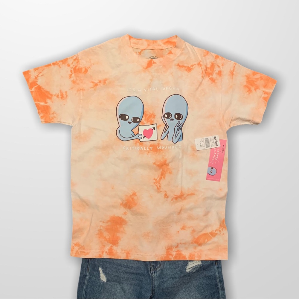 Women’s Strange planet tie dye tee size medium